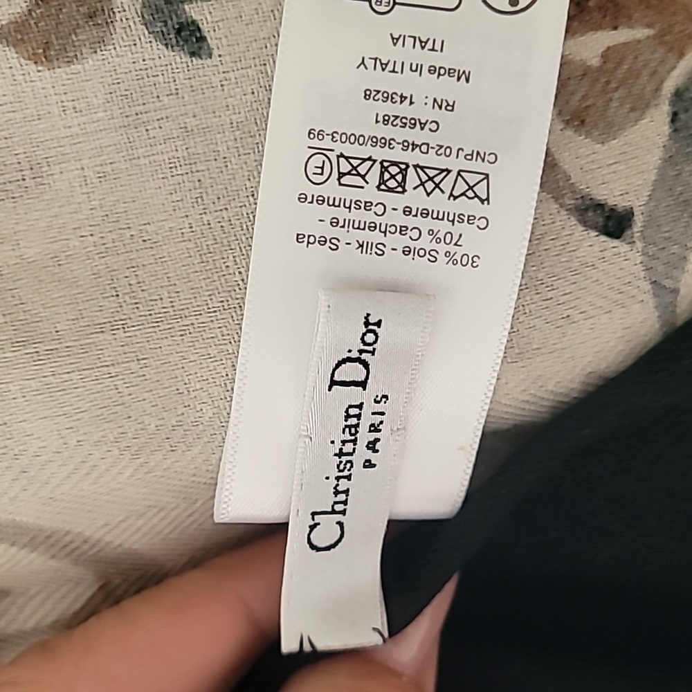 Dior Beige and Black Silk Scarf - Picture 2 of 9